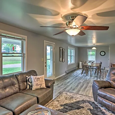 Millersburg Home With Covered Porch And Fire Pit! Exterior photo