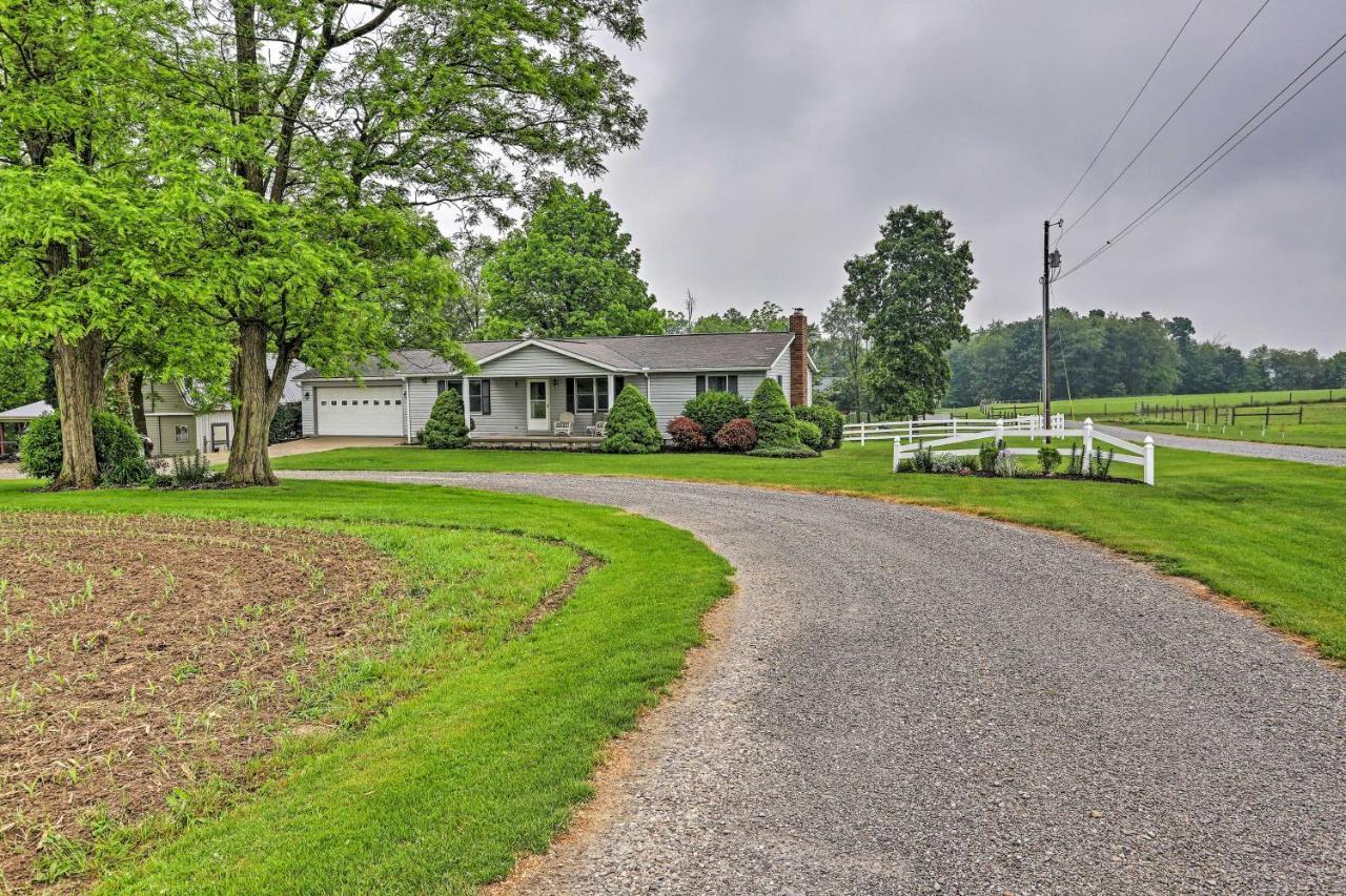With Covered Porch And Fire Pit! *