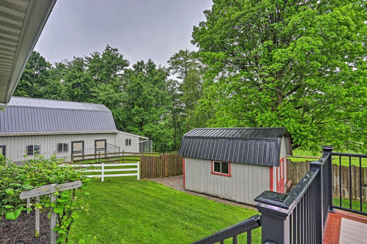 Holiday home With Covered Porch And Fire Pit! Millersburg
