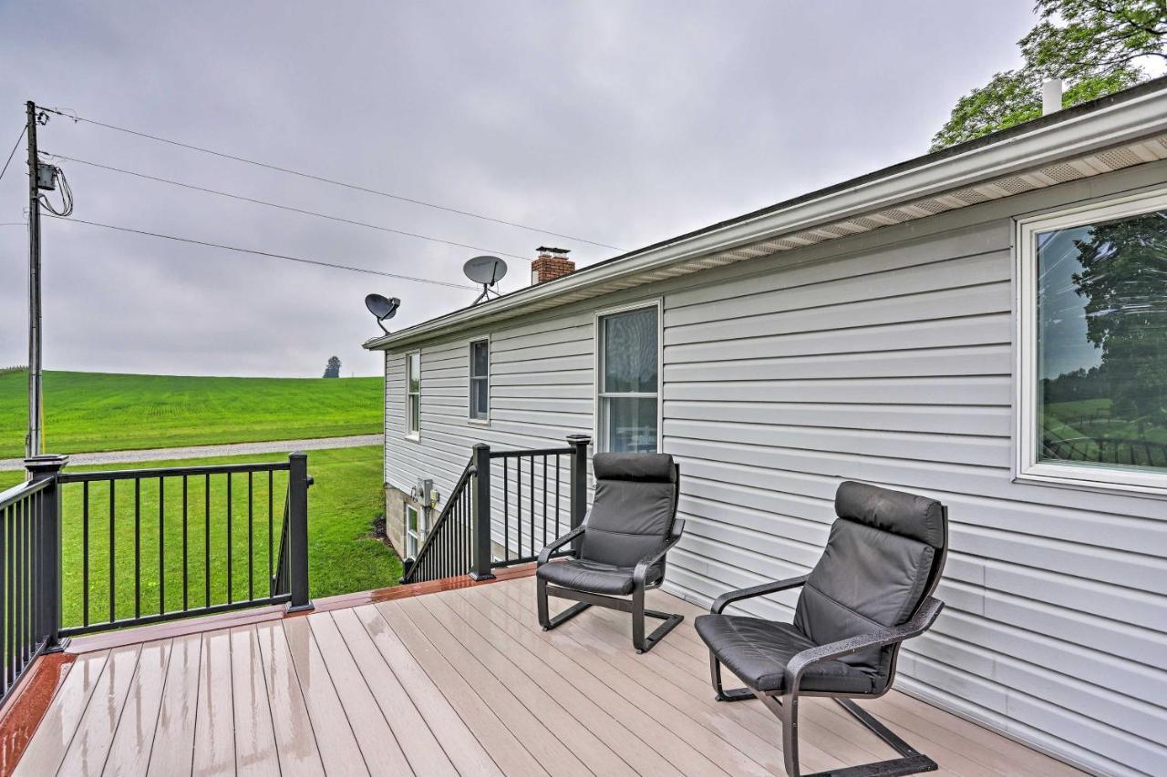With Covered Porch And Fire Pit! * Millersburg